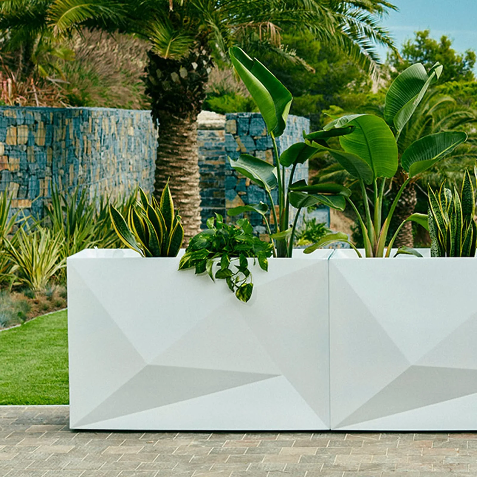 faz large wall planter vondom core furniture product 1