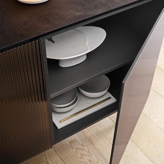 calligaris vertical sideboard glass (2)